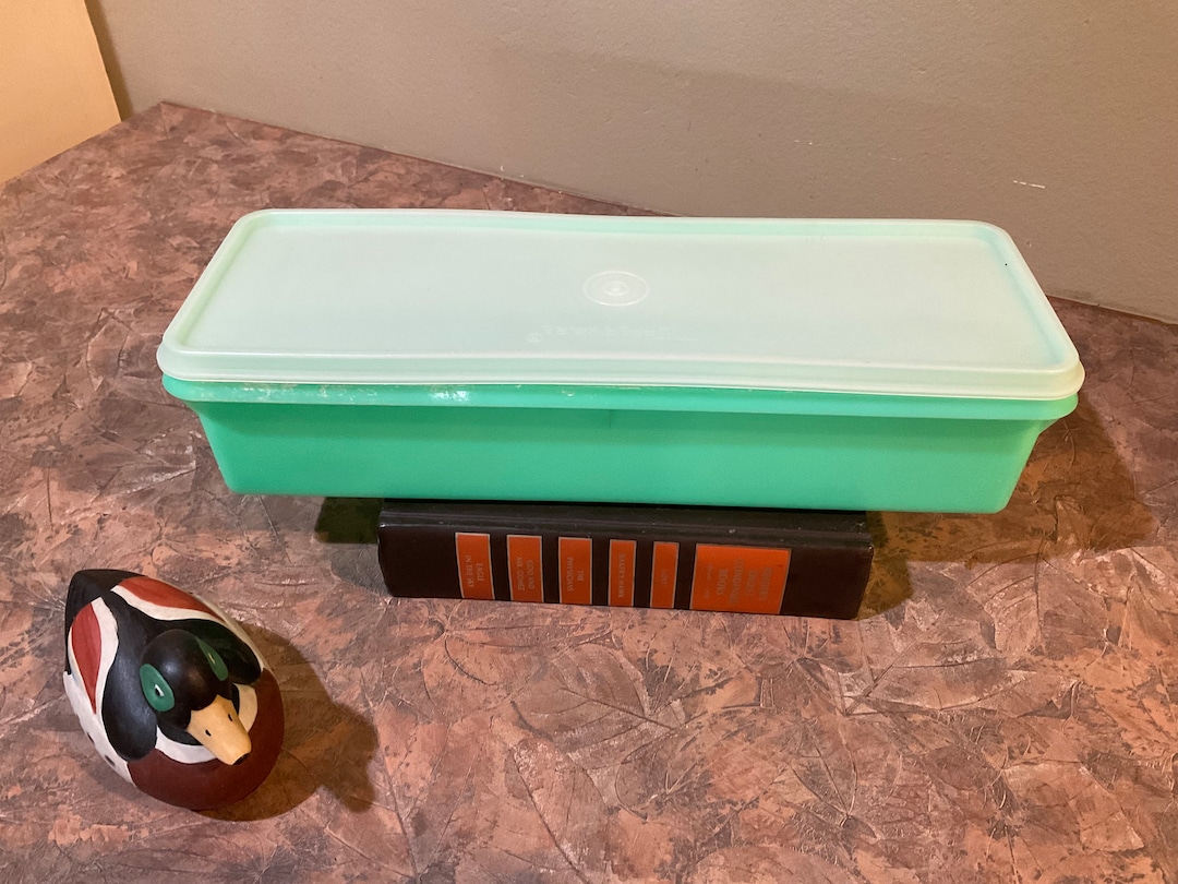 Tupperware #892 Jadite Celery Crisper Keeper With Lid, Vintage Green ...