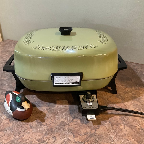 1970s Kitchen Electric Frying Pan
