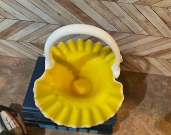 Fenton イエロー　バスケット　ミルクガラス FENTON イエロー ミルクガラス オーバーレイ ホブネイル メロン
