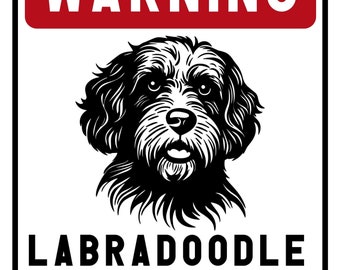 Könnte beinhalten: Ein weißes Schild mit einem roten Warnschild oben, auf dem "WARNING" steht.  In der Mitte des Schildes befindet sich eine Schwarzweißillustration eines Labradoodle-Hundekopfes.  Der Text "LABRADOODLE SECURITY" befindet sich am unteren Rand des Schildes.