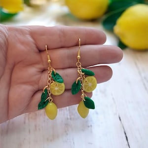 Handgemaakte citroen sieradenset | Oorbellen en ketting van polymeerklei | Citroenfruit-sieraden | Zomeraccessoires | Leuk cadeau voor haar