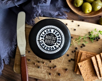 Black Pepper Cheddar Truckle (200g)