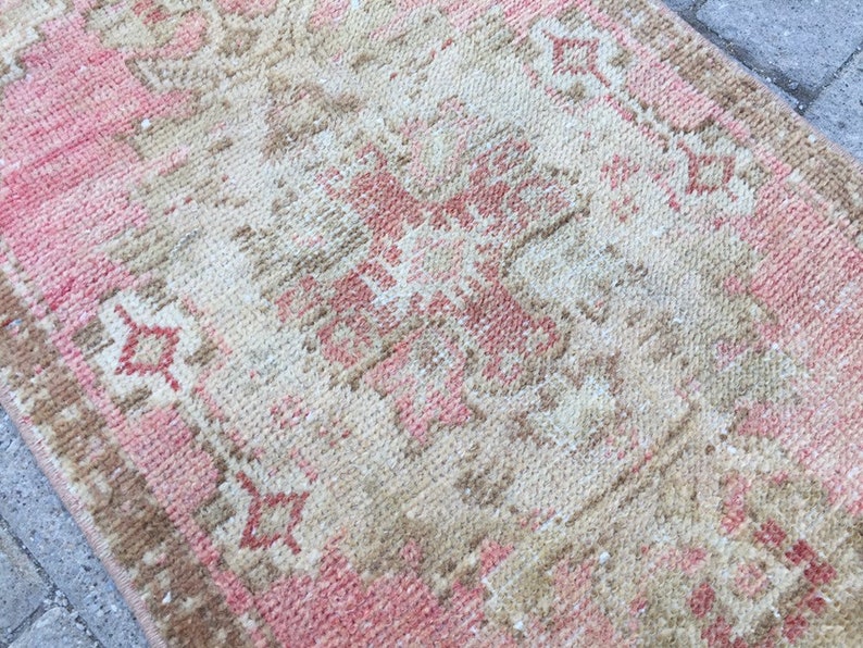 Muted color small rug Narrow Small Rug Handmade Small Oushak Rug Rug ped batch mats rug 1.5 x3ft Doormats Vintage Small Runner Rug