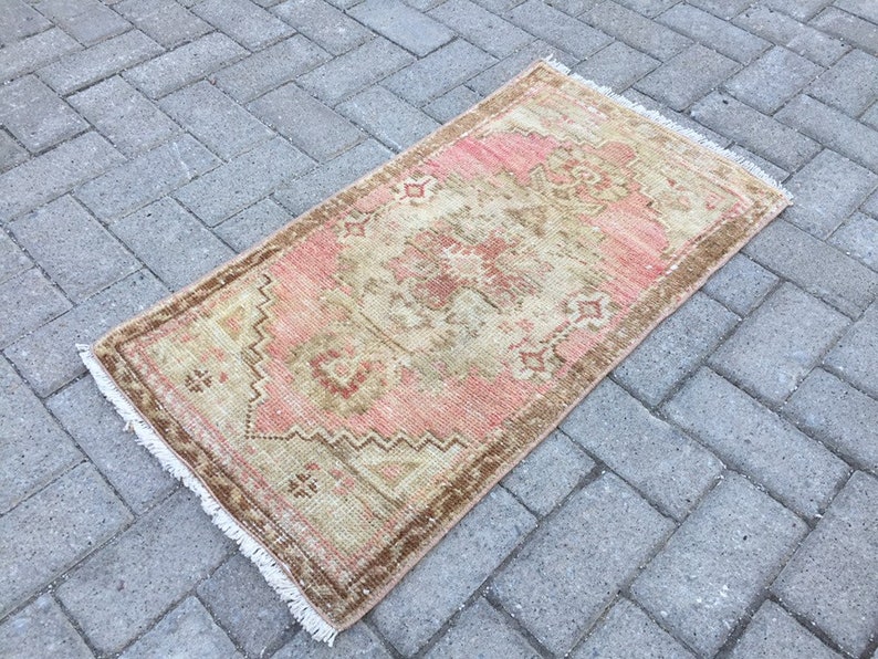 Muted color small rug Narrow Small Rug Handmade Small Oushak Rug Rug ped batch mats rug 1.5 x3ft Doormats Vintage Small Runner Rug