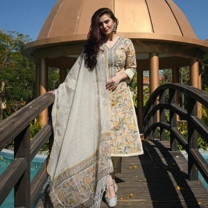 Summer pakistani dresses 2019 clearance