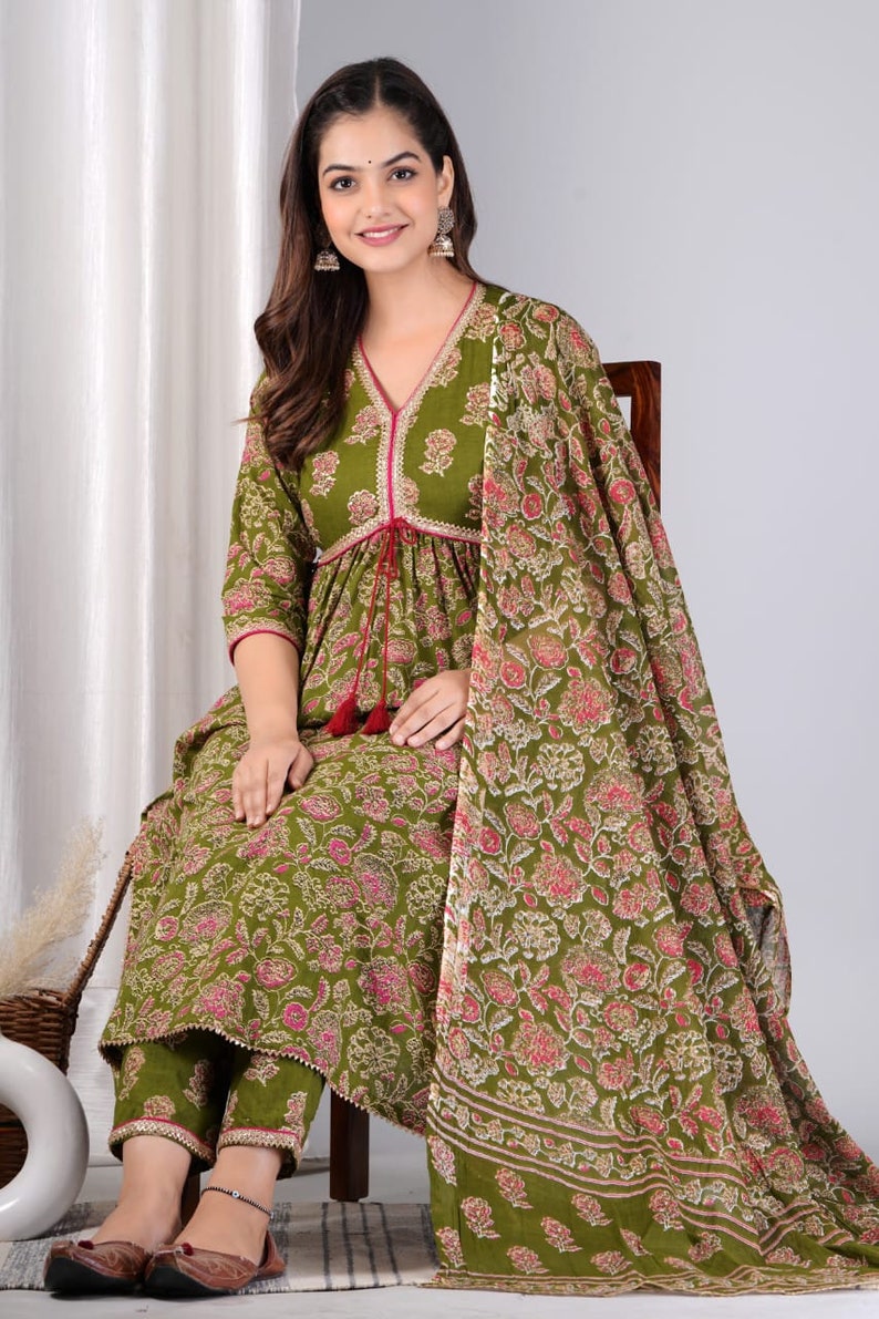Women's White Roman Cotton Embroidered Anarkali Kurta Pant With Dupatta