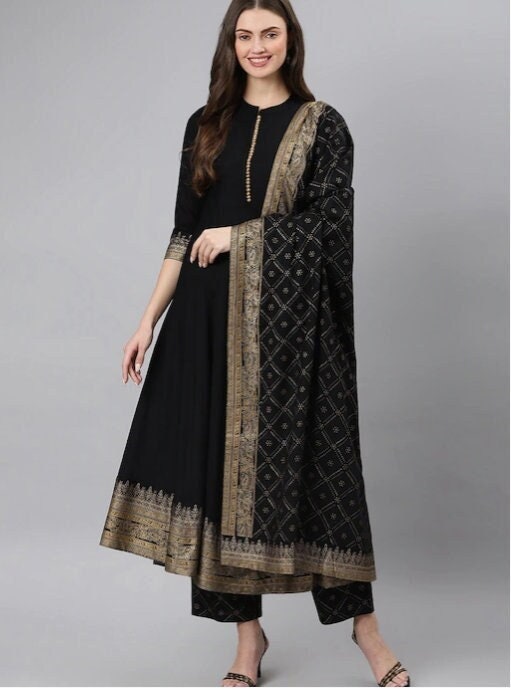 Buy Black Anarkali: Chanderi Embroidered Aari Round Work Set For Women by  Khwaab by Sanjana Lakhani Online at Aza Fashions.
