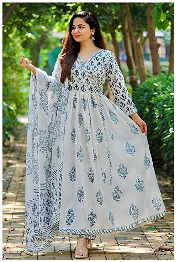 omkar fab tex Women Solid Straight Kurta - Buy omkar fab tex Women Solid  Straight Kurta Online at Best Prices in India | Flipkart.com