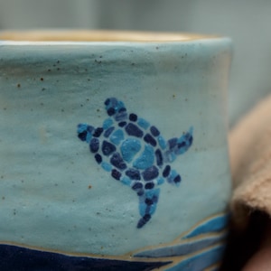 Keramisk mugg 300 g kaffekopp med sköldpaddsillustration