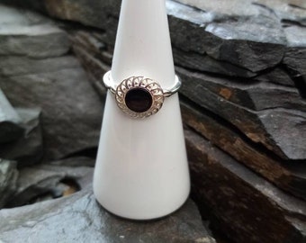 A ladies Sterling Silver Whitby Jet ring  ( sizes J, K, L, M, N and O)