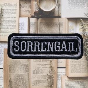 Écusson brodé Fourth Wing Sorrengail cosplay : imitation cuir thermocollant