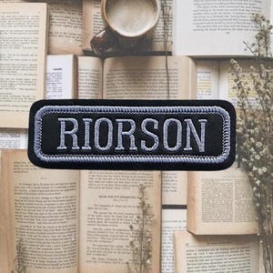 Fourth Wing Riorson Cosplay Patch: Embroidered Faux Leather Iron-On