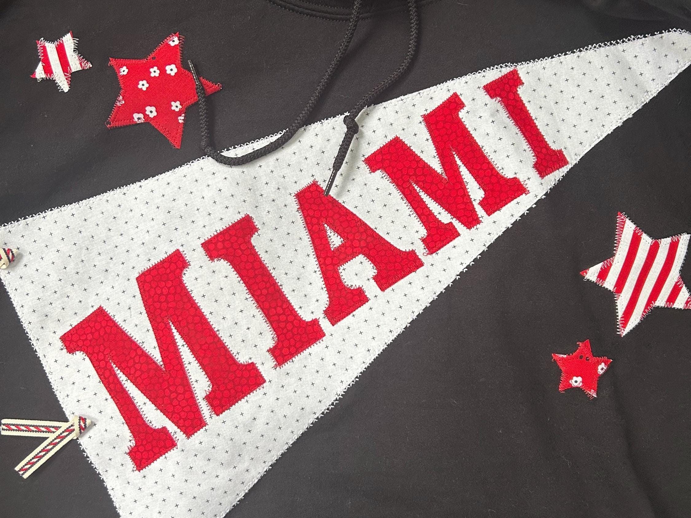 MIAMI REDHAWKS MIAMI OF OHIO ナイロンピステ MIAMI REDHAWKS MIAMI OF OHIO ナイロンピステRedHawks Face Toledo in