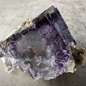 Beautiful Yaogangxian/YGX Fluorite Specimen High-Quality Purple Crystal Cube Cluster With Color Zoning