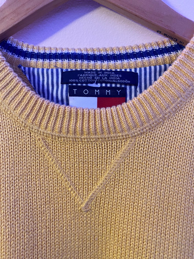 Vintage Tommy Hilfiger cable knit sweater