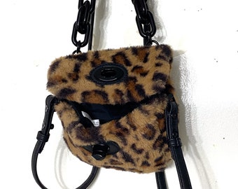 Vintage cheetah bag 8”x6” chain strap