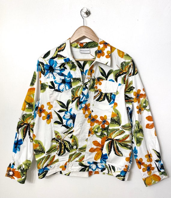【Vintage】flower jacket Vintage Unisex Flower Jacket Size Adult Medium / Large