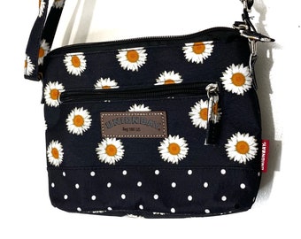 Unionbay bag floral flower print bag 7”x10”