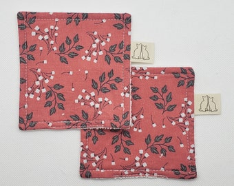 Washable and reusable make-up remover wipes in cotton and terry cloth. Several designs available