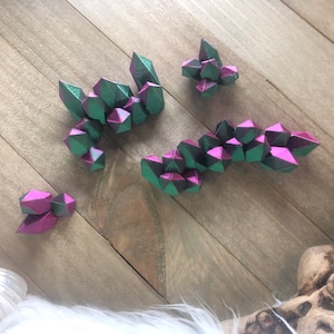 Climbable wall crystals for hermit crabs 4 large 4 small clusters (Standard Duty)