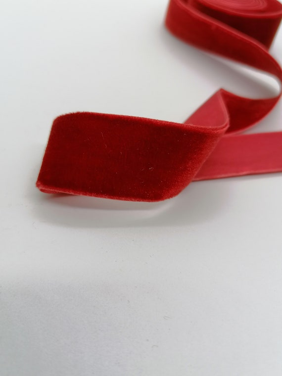 Nastro In Velluto Rosso 25 Mm X 22,5 M – Morbido E Lussuoso Per Regali E Matrimoni