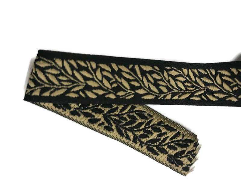 Thread – Kreinik 1/8th Inch Gold Metallic Ribbon 5 Meters – Berlin  Embroidery Designs