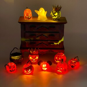 Miniature Halloween Pumpkin Lantern, Jack O' Lantern Dollhouse Decor - Etsy