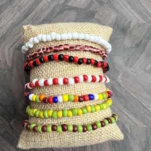 Orisha bracelets, ilde de santos Elegua oshun shango obbatala osain, oya orula santeria yoruba afro religion , eleke, ide