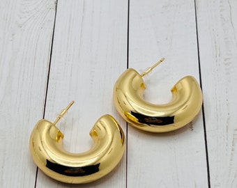 Dainty beautiful hoop earrings,Hoops earrings, gold filled, silver hoops