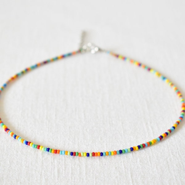 Beaded Mesh Choker in Grey