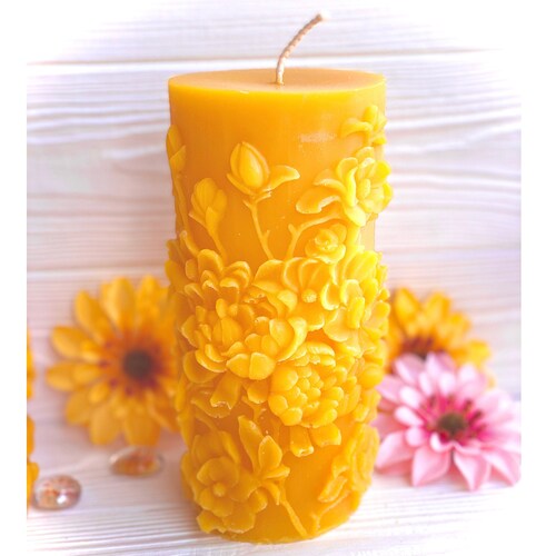 Cotton Wick Bees Wax Floating Candle Honey Bee On Flower Natural Scent/Colo 