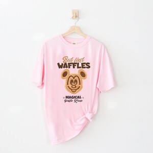 Camisa de colores cómodos de But First Waffles imagen 3