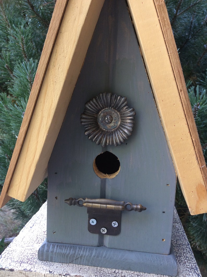 Wooden Recycled birdhouses Hanging Yard Ornament Birds Birdhouses Bird Feeders Handmade Repurposed