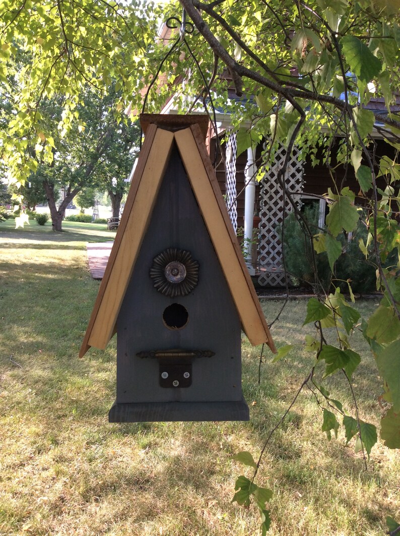 Wooden Recycled birdhouses Hanging Yard Ornament Birds Birdhouses Bird Feeders Handmade Repurposed