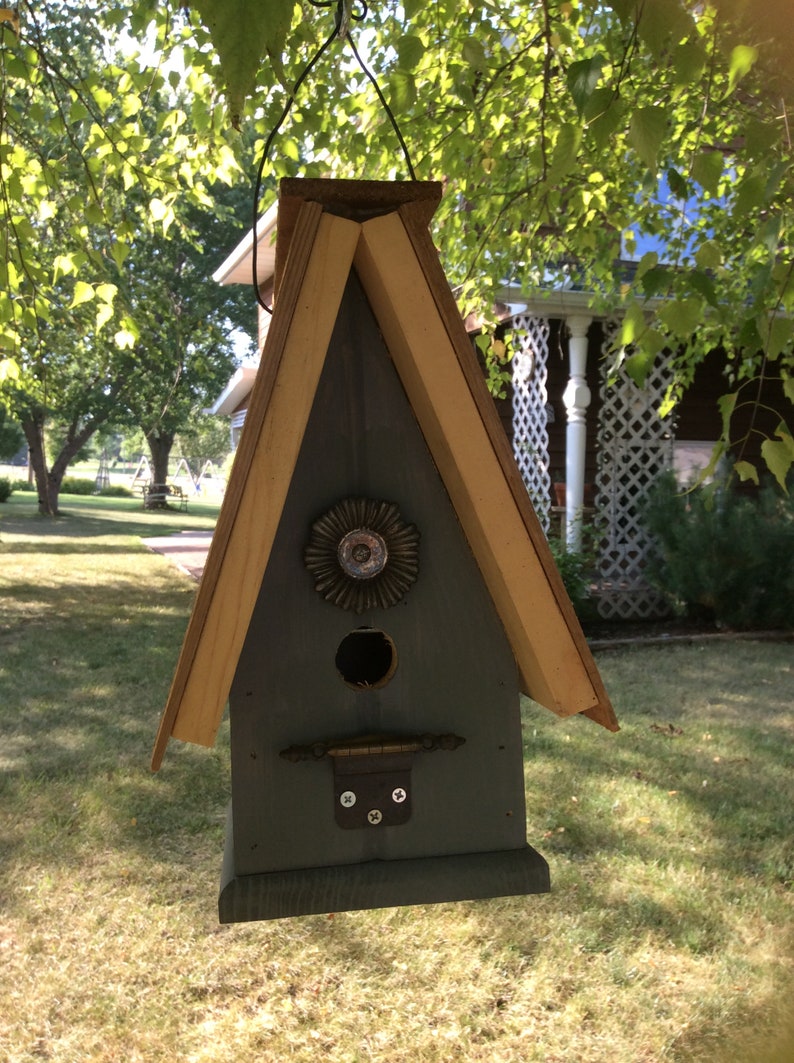 Wooden Recycled birdhouses Hanging Yard Ornament Birds Birdhouses Bird Feeders Handmade Repurposed