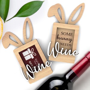 Algum coelho precisa de vinho | Porta-cartão de presente de Páscoa engraçado personalizado | Glowforge, arquivos de corte prontos para laser Cricut Svg | DOWNLOAD INSTANTÂNEO