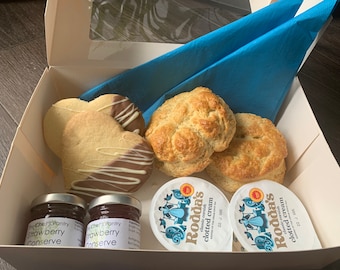 Afternoon tea for 2 | Cream Tea| Treat Box