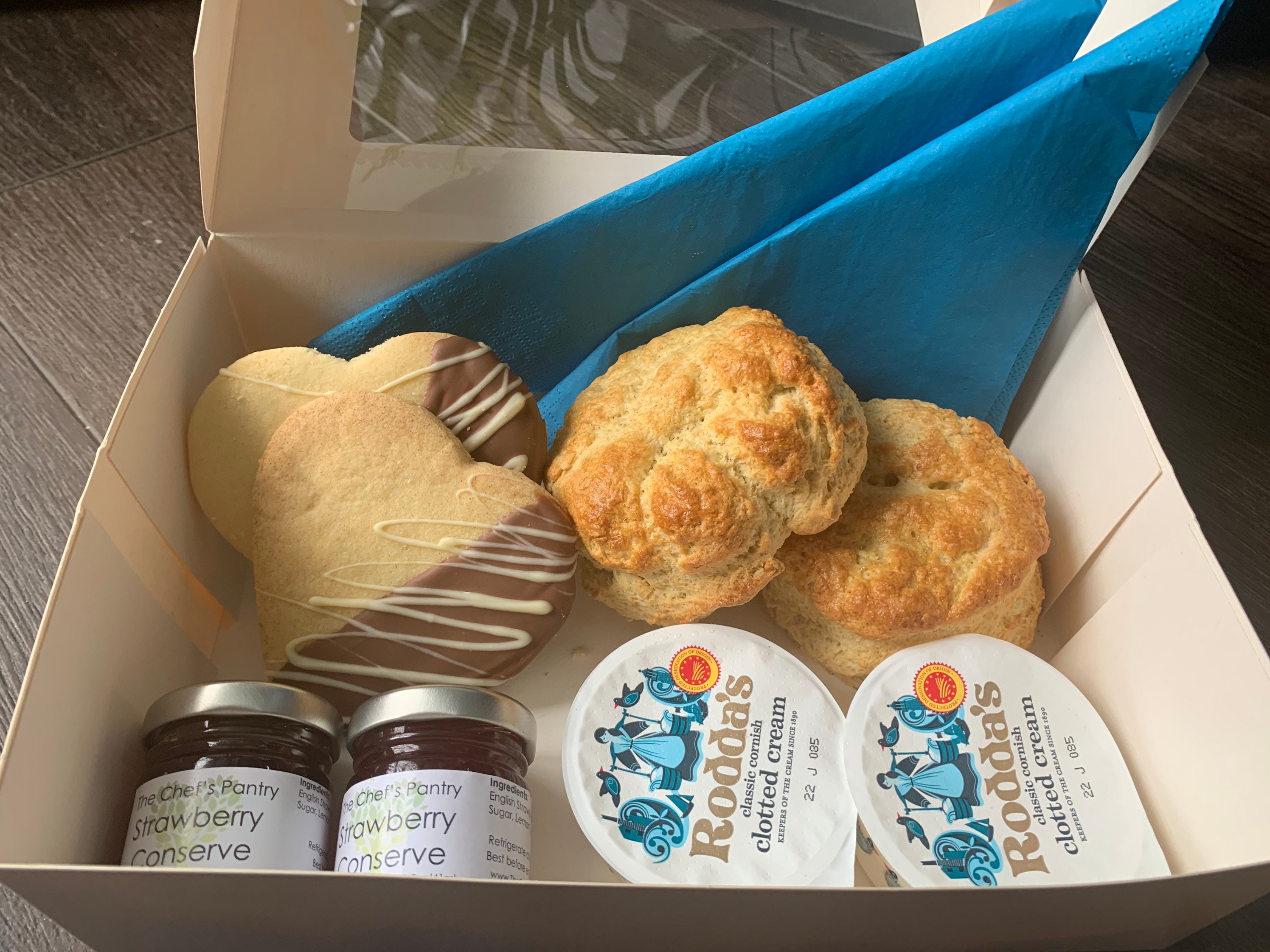 Afternoon tea for 2 | Cream Tea| Treat Box