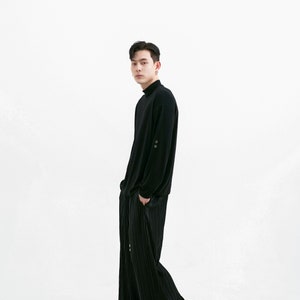 wide pleats pants image 2