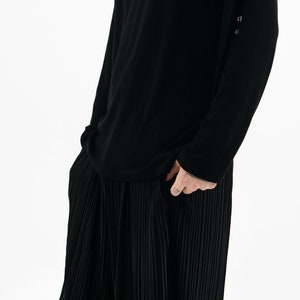 wide pleats pants image 3