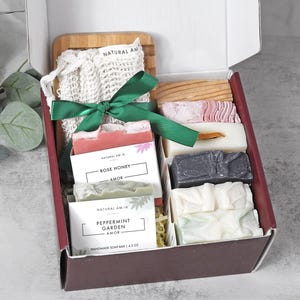 Natural Handmade Soap Gift Set, Organic Soap Bars for Self Care| Gift for Mom | Self Care Relaxation Gift