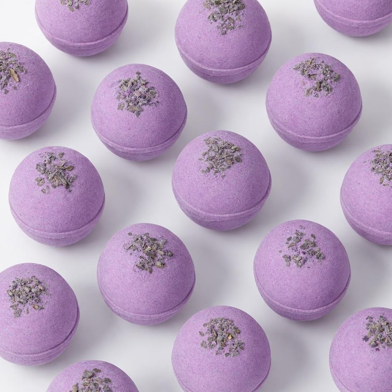 Vegan Bath Bombs | Essential Oil Scents | Spa Gift Set for Her | Bath Bomb Gift 12pk Lavender Berg