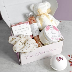 Lovely You Gift set| Bath & Body gift box| gift for her| Birthday gift box| Bridal Gift| Gift Basket for women