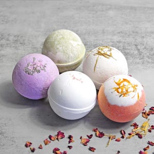 Vegan Bath Bombs | Essential Oil Scents | Spa Gift Set for Her | Bath Bomb Gift imagem 3