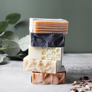 Fresh Scent Artisan Soap Bar for Men| All Natural Cold Process Handmade Soap| Gift for Dad Grandpa