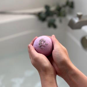 Vegan Bath Bombs | Essential Oil Scents | Spa Gift Set for Her | Bath Bomb Gift imagem 6