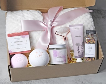 Cozy Spa Gift for Her | Mother's Day Gift| Care Package for Friends| Birthday Gift| Cozy Blanket Hygge Gift Box for Women