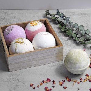 Natural Bath Bomb Vegan Fizzy Bath Bombs Spa Gift for her Essential Oils Scented Birthday Gift Wholesale image 8