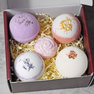 Vegan Bath Bombs | Essential Oil Scents | Spa Gift Set for Her | Bath Bomb Gift Bath Bomb Set 5pk