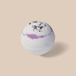 Vegan Bath Bombs | Essential Oil Scents | Spa Gift Set for Her | Bath Bomb Gift Lavender Eucalyptus